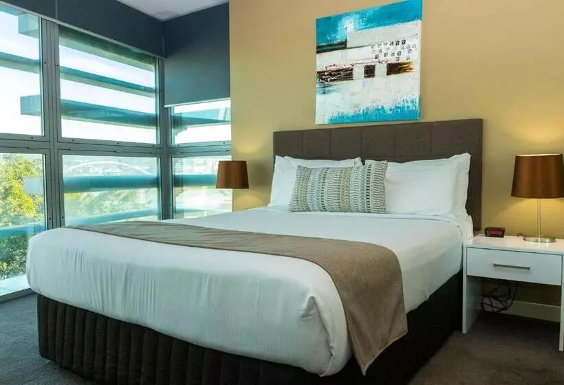 Standard-studio, Evolution Apartments