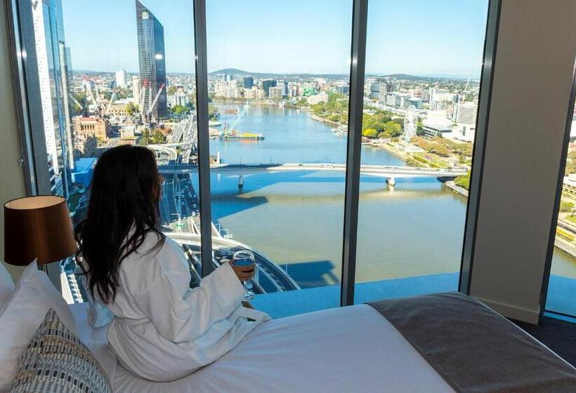 2 Bedrooms Apartment River View, Evolution Apartments