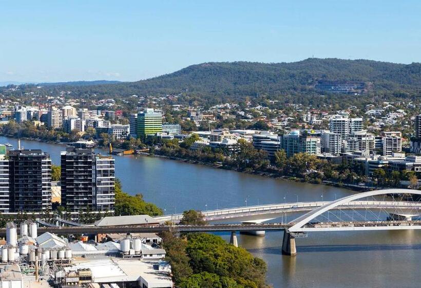 2 Bedrooms Apartment River View, Evolution Apartments