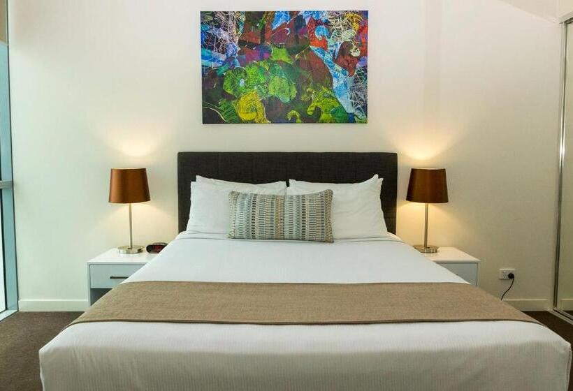 2 Bedrooms Apartment River View, Evolution Apartments