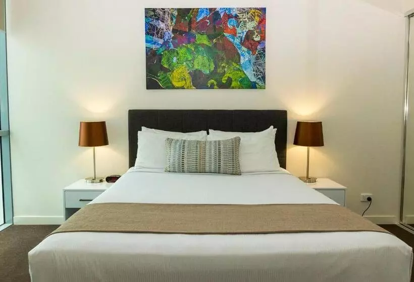 2 Bedrooms Apartment River View, Evolution Apartments