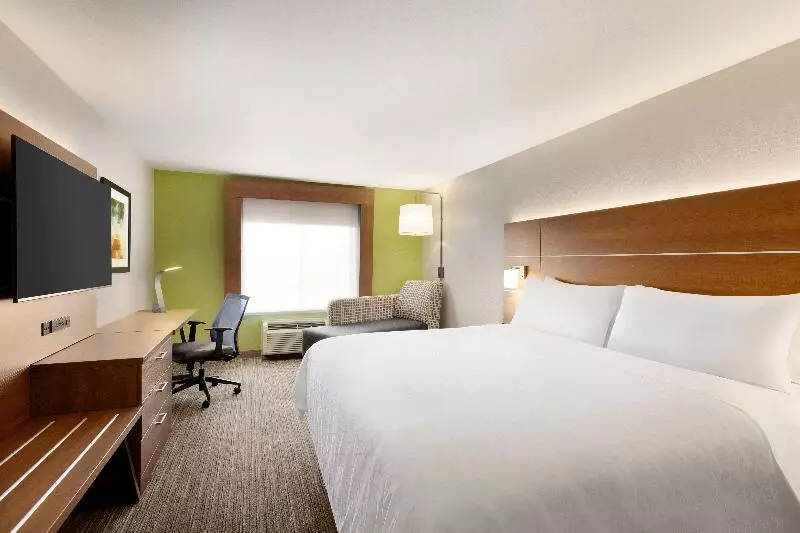 キングサイズベッドのスイートルーム, Holiday Inn Express & Suites Merced   Yosemite Natl Pk Area, An Ihg