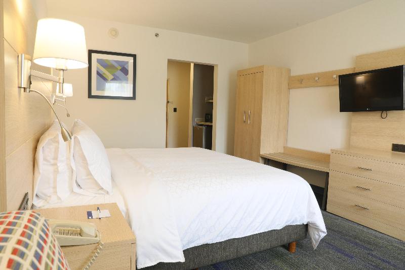 キングサイズベッドのスタンダードルーム, Holiday Inn Express Piedras Negras, An Ihg