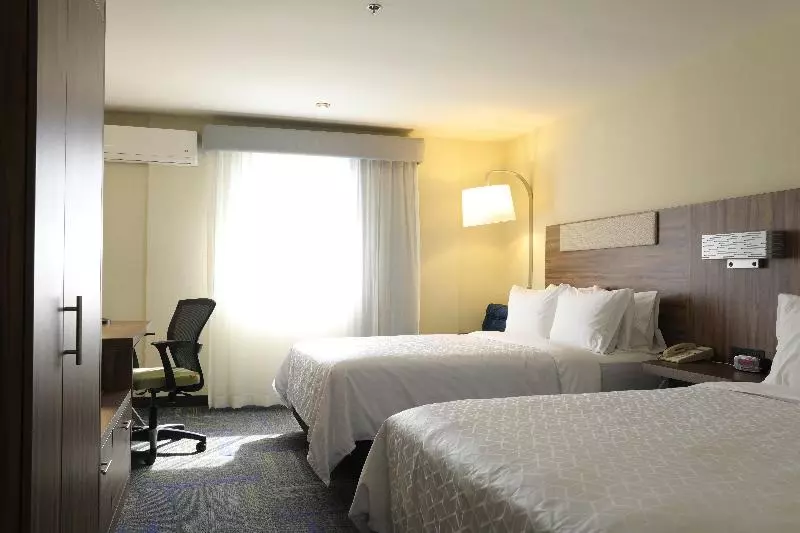 اتاق استاندارد, Holiday Inn Express Piedras Negras, An Ihg