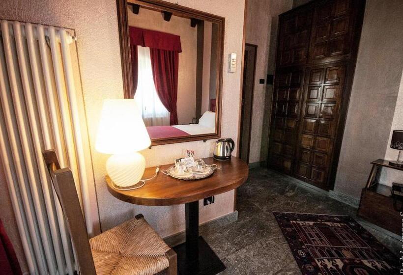 اتاق استاندارد, Le Charaban