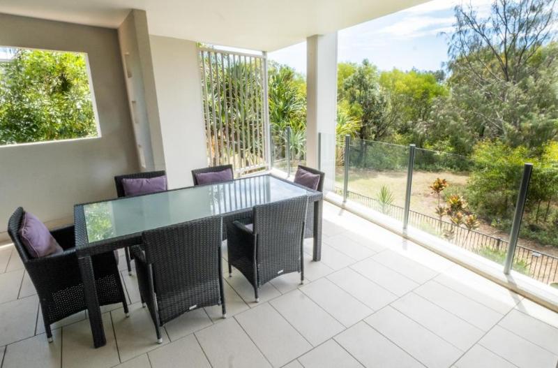 침실 3개 아파트, Pavillions On 1770