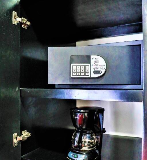 디럭스 룸, Colonial Playa Del Carmen