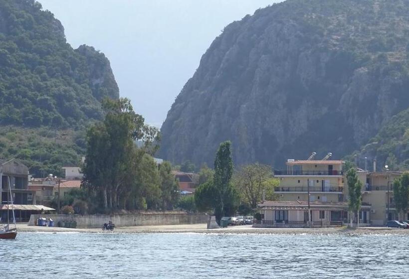 חדר סטנדרט, Poros House