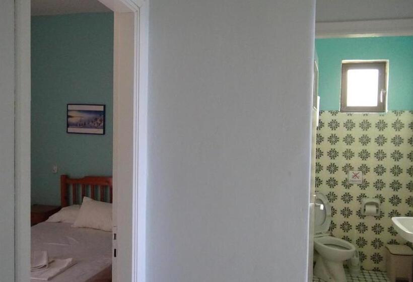 דירת שני חדרים, Poros House