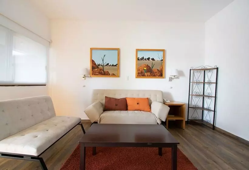 سوییت جونیور, Quinta Lucca