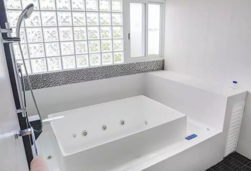 سوییت, Colonial Playa Del Carmen