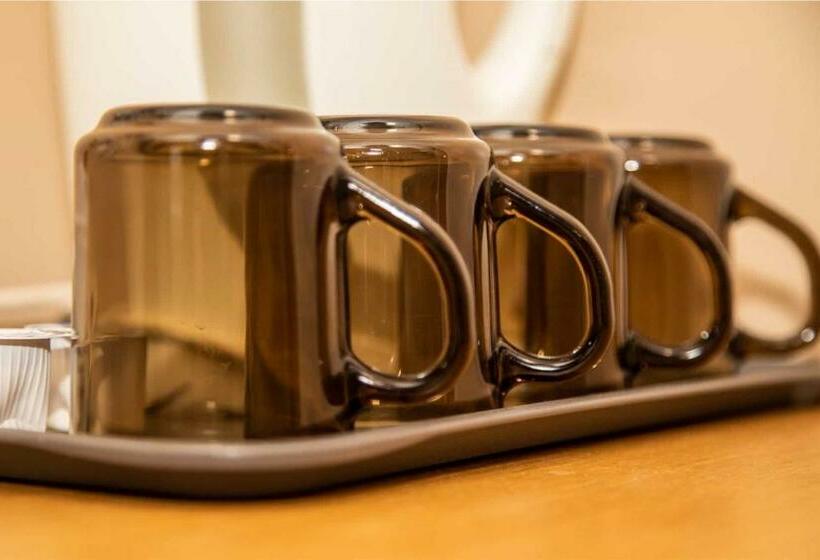 标准间, The Beechfield