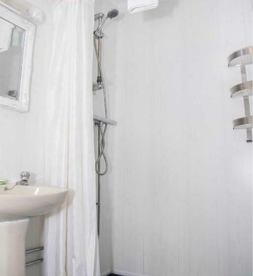 标准间, The Beechfield