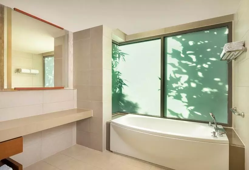 اتاق استاندارد با 2 تخت دوبل, The Westin Siray Bay Resort & Spa, Phuket