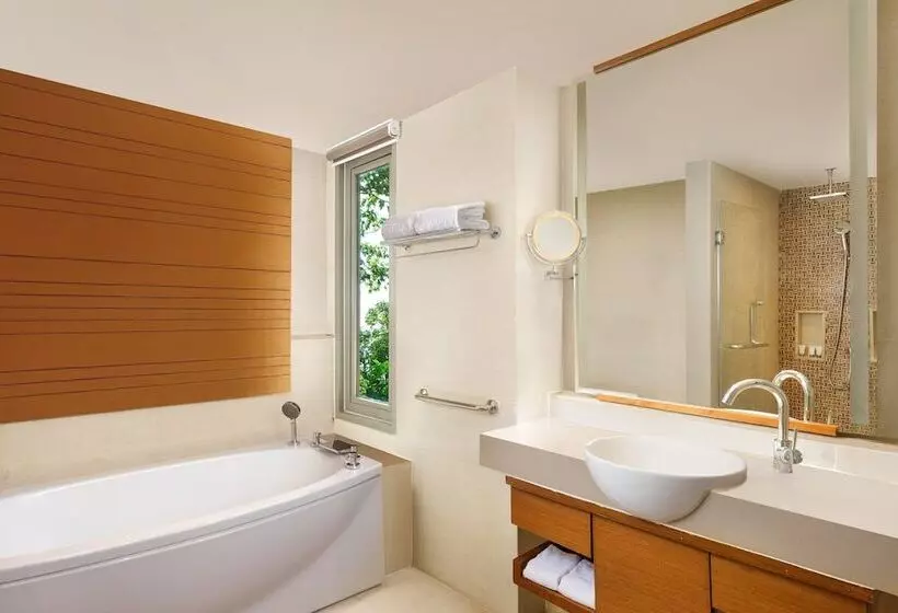 اتاق استاندارد با 2 تخت دوبل, The Westin Siray Bay Resort & Spa, Phuket
