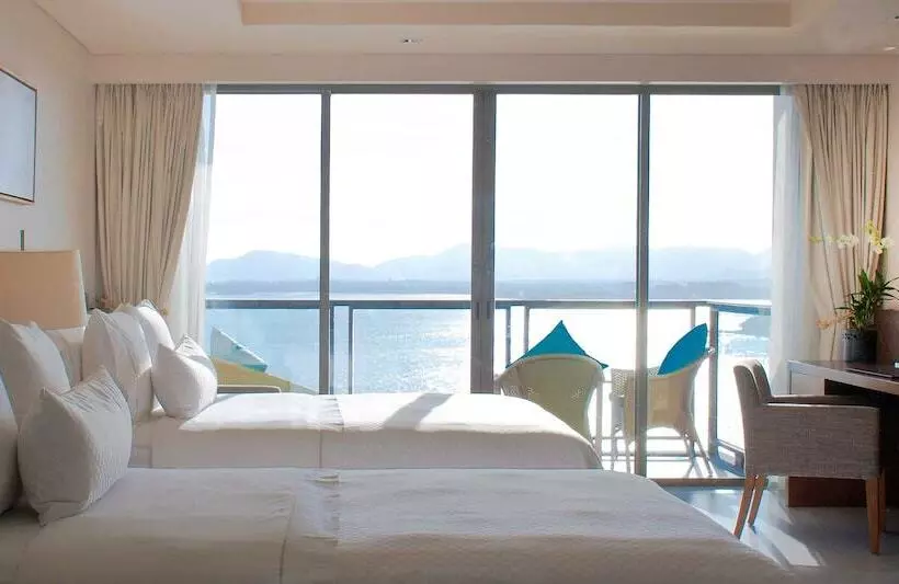 اتاق استاندارد با 2 تخت دوبل, The Westin Siray Bay Resort & Spa, Phuket