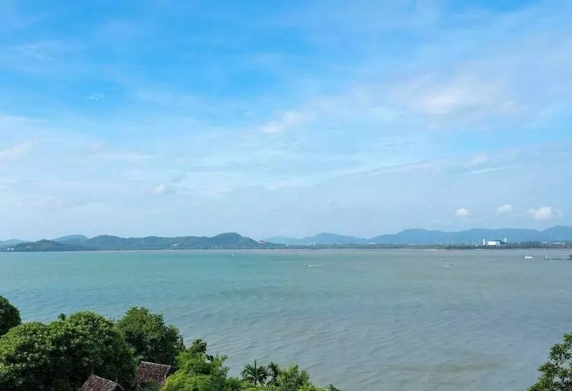 Deluxe Suite Sea View, The Westin Siray Bay Resort & Spa, Phuket