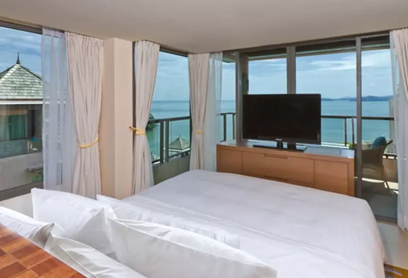 Deluxe Suite Sea View, The Westin Siray Bay Resort & Spa, Phuket