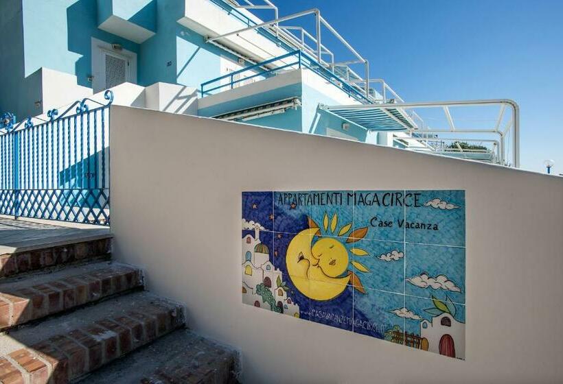 آپارتمان 1 خوابه با تراس, Magi Appartamenti Maga Circe