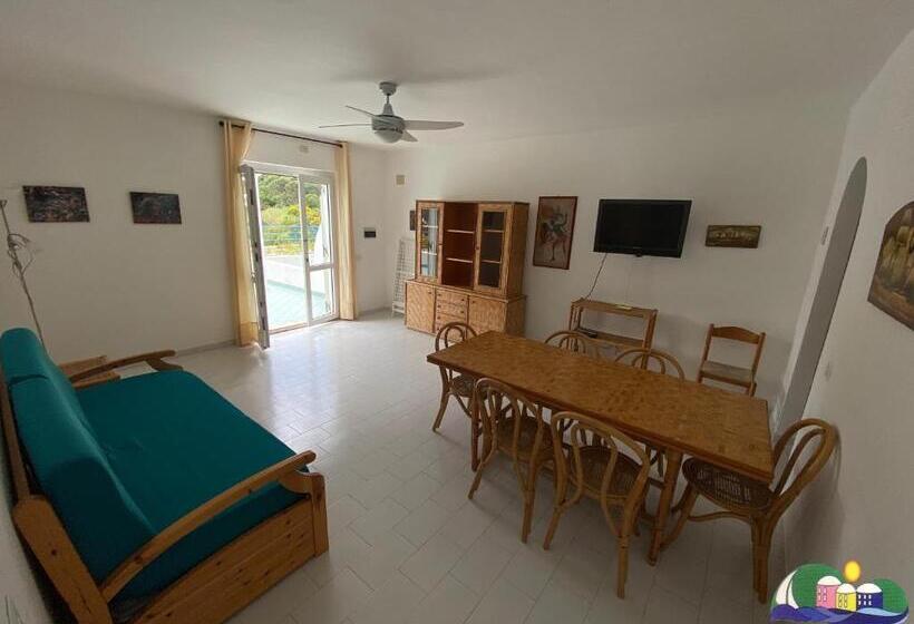 آپارتمان 2 خوابه با تراس, Magi Appartamenti Maga Circe