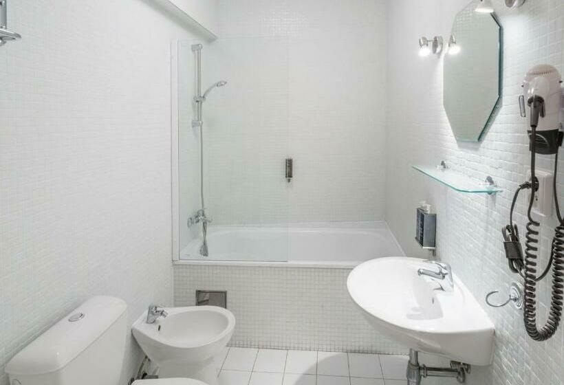 آپارتمان 2 خوابه, 6 Continents Apartments By Prague Residences