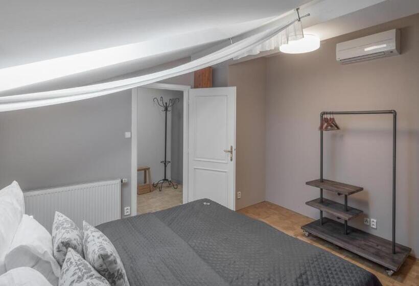 آپارتمان 2 خوابه, 6 Continents Apartments By Prague Residences