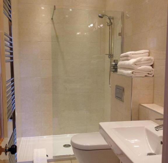 １階のスタンダードルーム, Ascot House