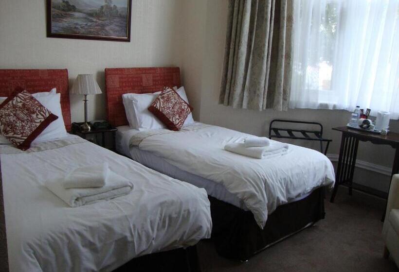 １階のスタンダードルーム, Ascot House