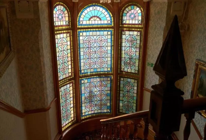 اتاق استاندارد در طبقه همکف, Ascot House