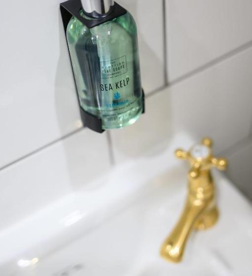 Номер Deluxe Внутренний, Queen Charlotte Guesthouse