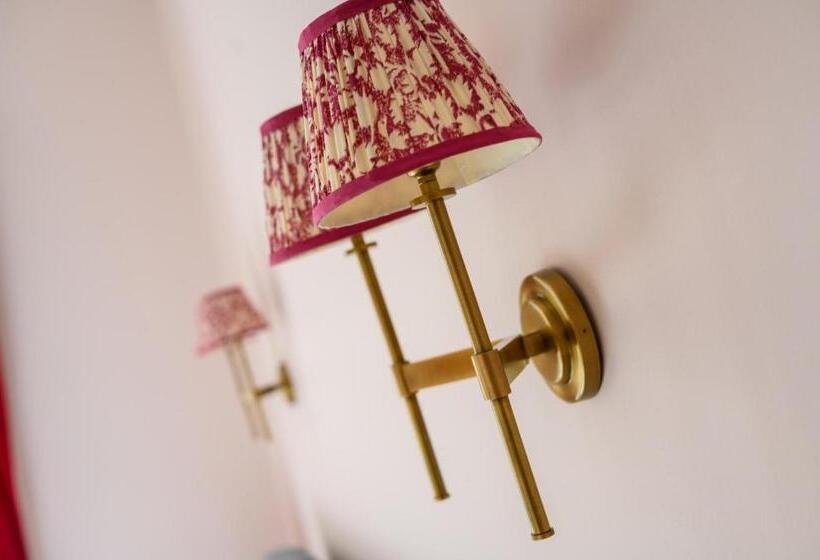 غرفة ديلوكس, Queen Charlotte Guesthouse