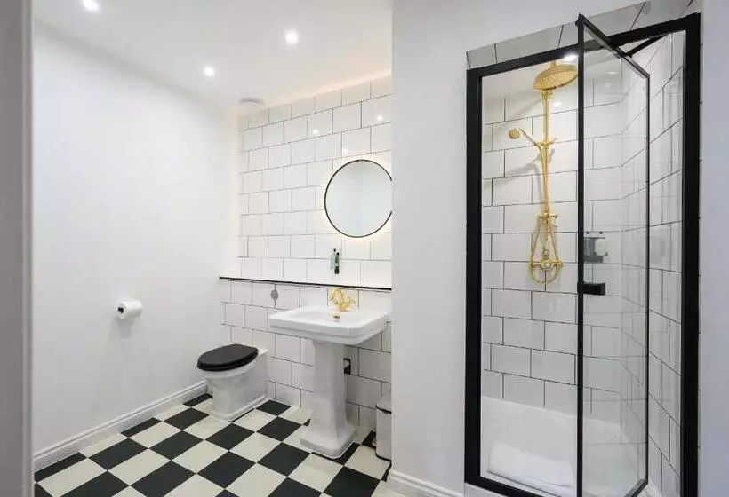 デラックスルーム, Queen Charlotte Guesthouse