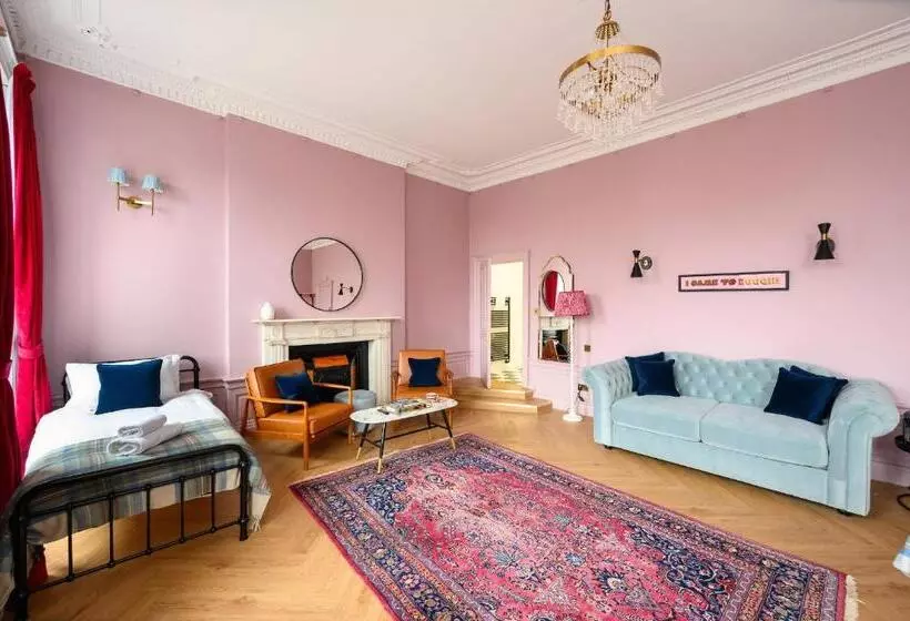 スーペリアファミリールーム, Queen Charlotte Guesthouse
