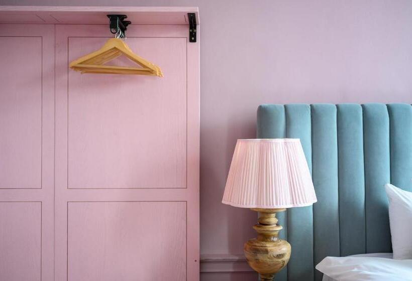 غرفة سوبيريور عائلية, Queen Charlotte Guesthouse