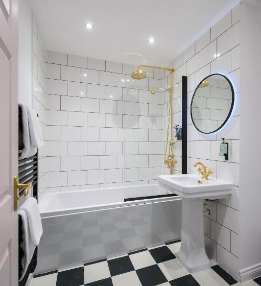 Семейный Номер Deluxe, Queen Charlotte Guesthouse