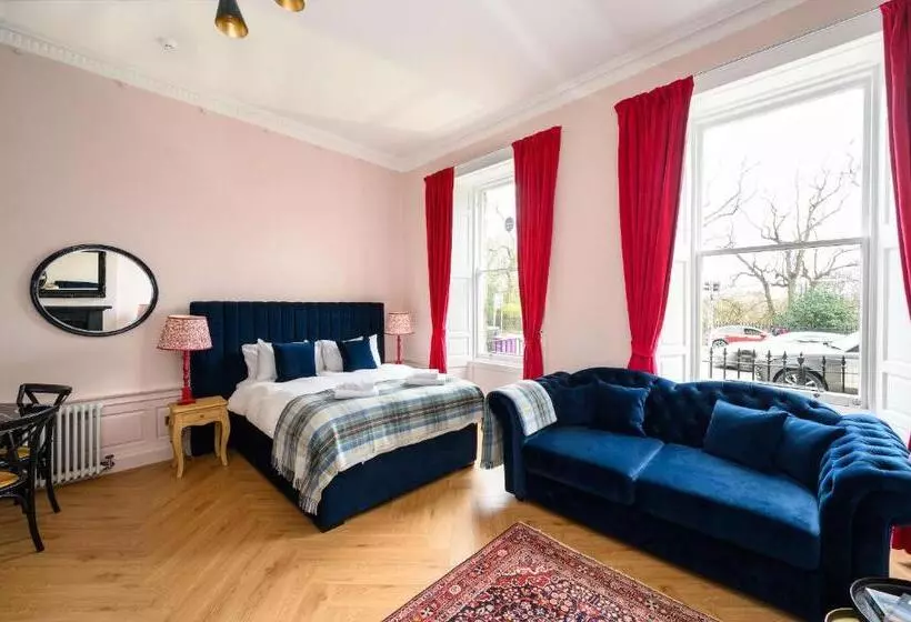 デラックスファミリールーム, Queen Charlotte Guesthouse