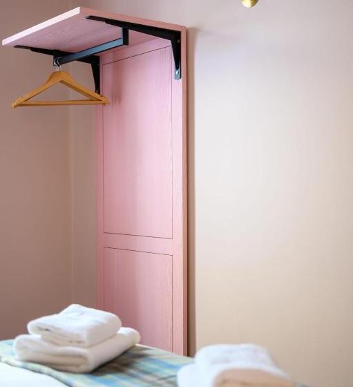 Номер Стандарт, Queen Charlotte Guesthouse