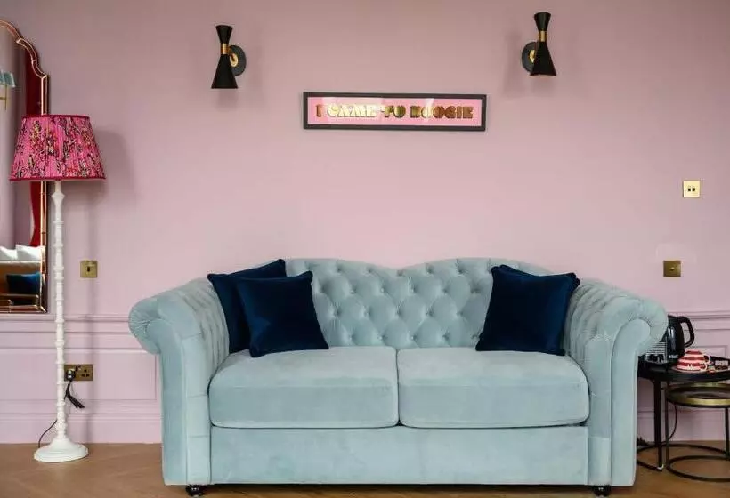 スーペリアファミリールーム, Queen Charlotte Guesthouse