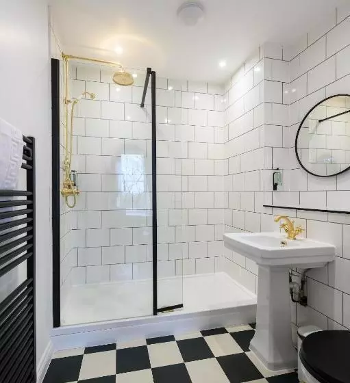 スーペリアファミリールーム, Queen Charlotte Guesthouse