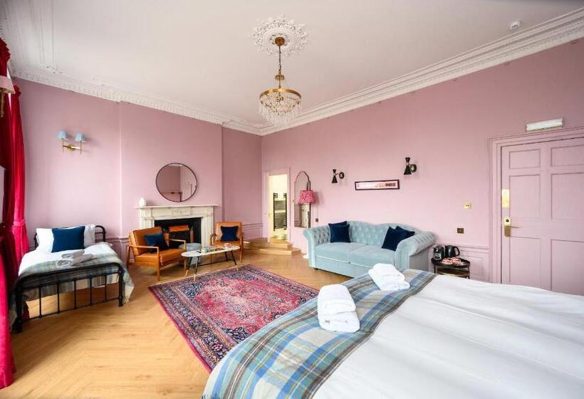 غرفة سوبيريور عائلية, Queen Charlotte Guesthouse