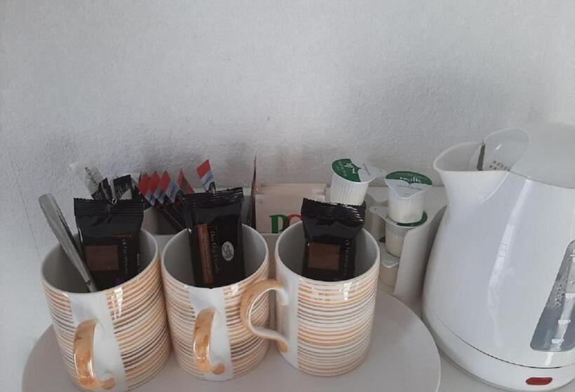 اتاق سوپریور سه تخته, Seacroft Guest House