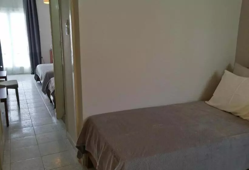 اتاق خانوادگی با چشم‌انداز جانبی دریا, Chryssi Akti, Sure Hotel Collection