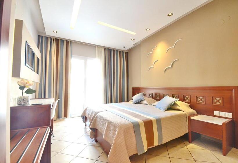 חדר סטנדרט נוף לבריכה, Evilion Sea And Sun