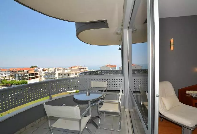 Standard-studio, Evilion Sea And Sun