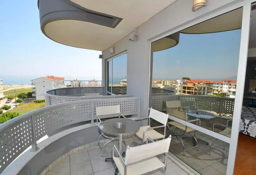 Standard-studio, Evilion Sea And Sun
