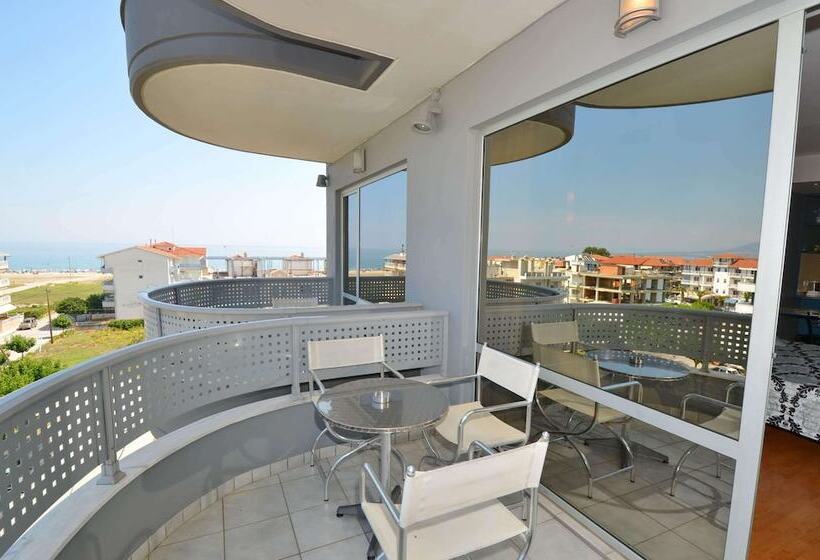 חדר סטודיו סטנדרד, Evilion Sea And Sun