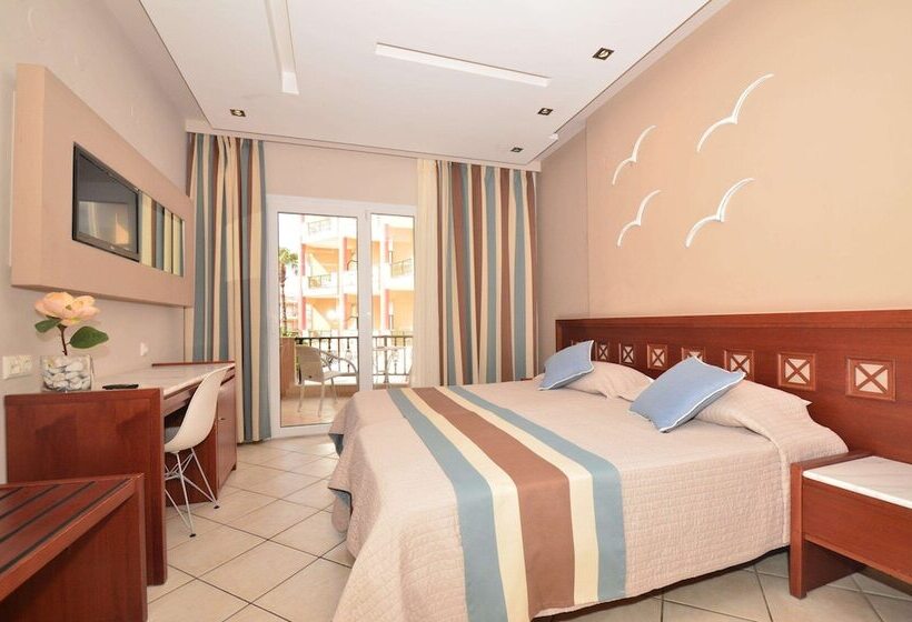 חדר סטנדרט נוף לבריכה, Evilion Sea And Sun