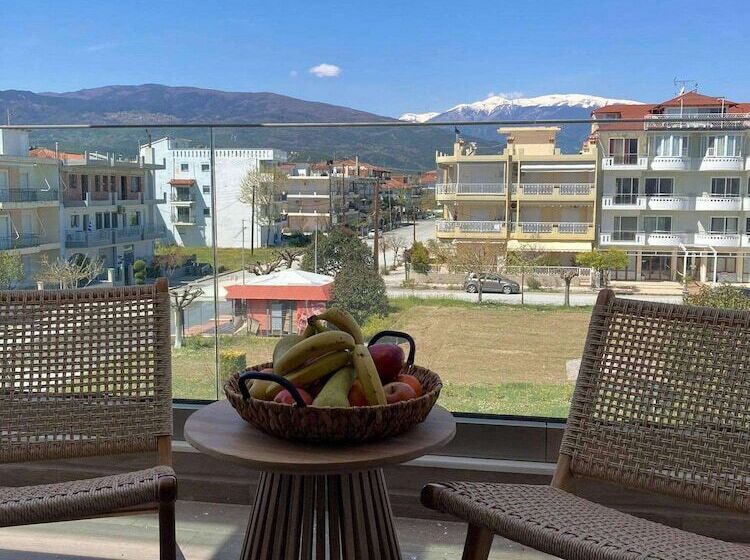 חדר סופריור, Evilion Sea And Sun