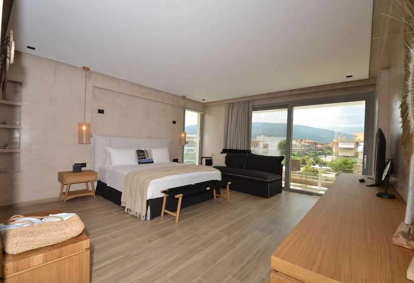 חדר דלוקס, Evilion Sea And Sun