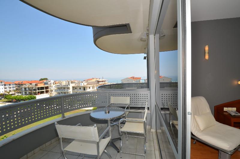 חדר סטודיו סטנדרד, Evilion Sea And Sun